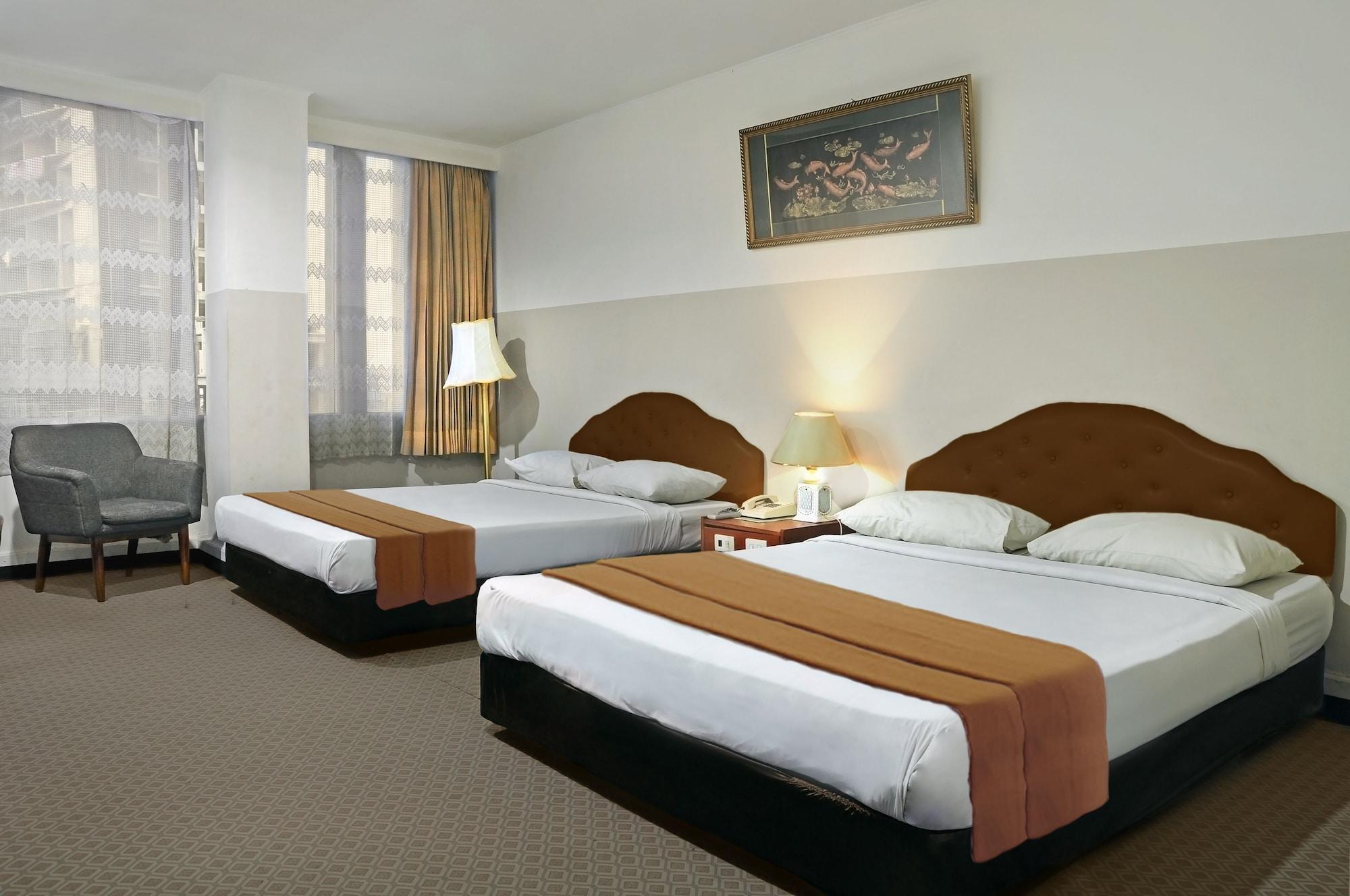 Hotel Banyuwangi Sintera Giacarta Esterno foto