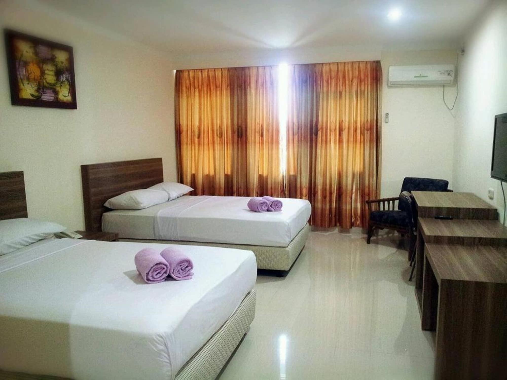 Hotel Banyuwangi Sintera Giacarta Esterno foto